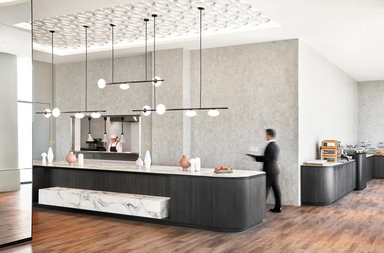 Aparthotel Oakwood Premier Ville de Melbourne Extérieur photo The kitchen at the restaurant